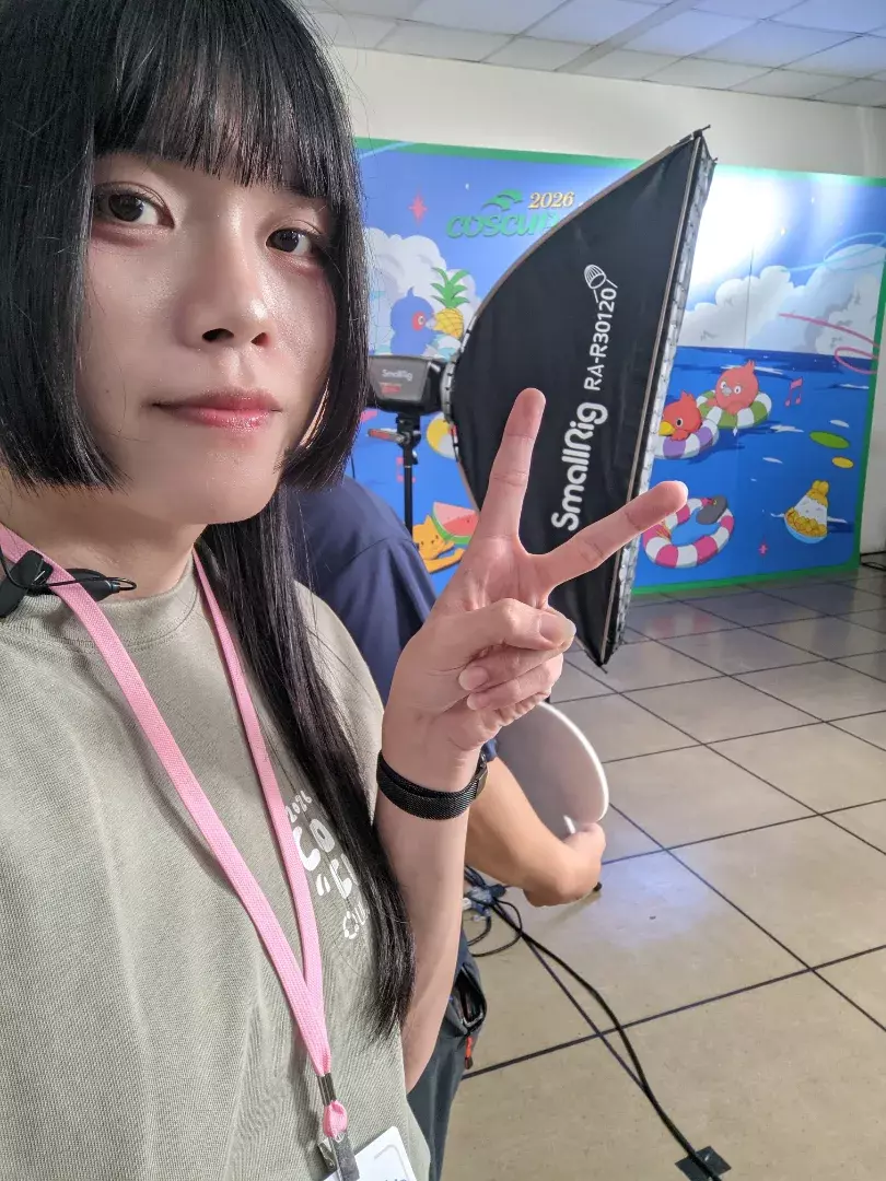 Posted media